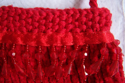 Red knit purse 2.jpg